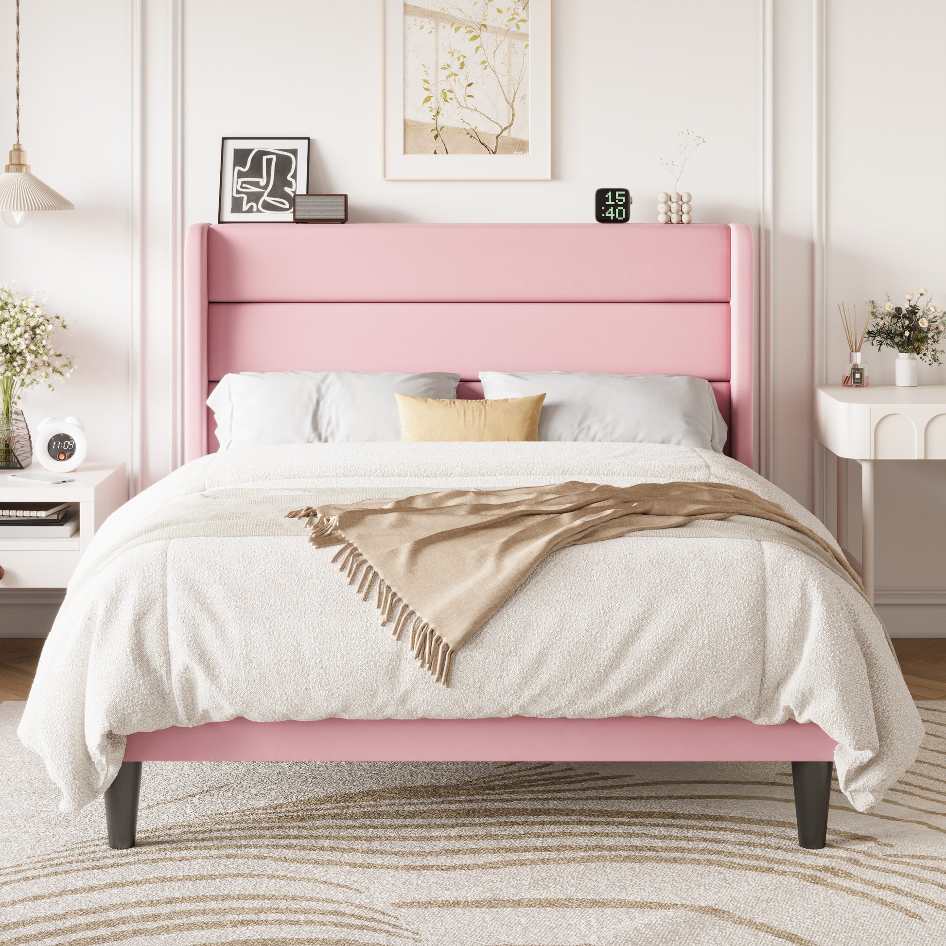 Einfach Luxury Velvet Upholstered Platform Bed Frame with Wingback Headboard