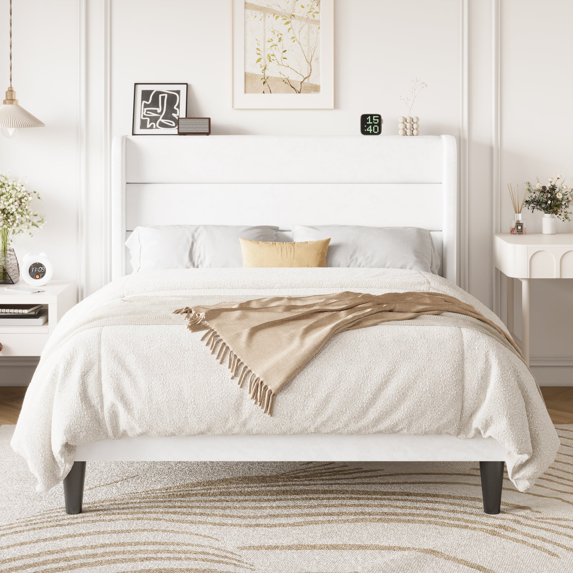 Einfach Luxury Velvet Upholstered Platform Bed Frame with Wingback Headboard